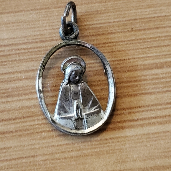 Sterling Silver Mary Jesus Pendant - Picture 1 of 5